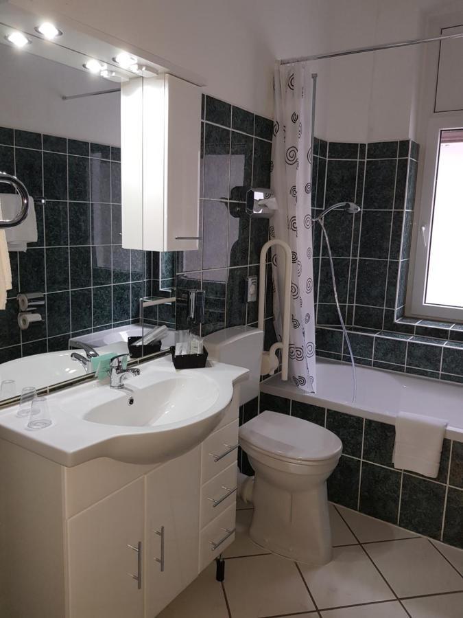 Villa Zur Schoenen Aussicht Bad Salzuflen Bagian luar foto