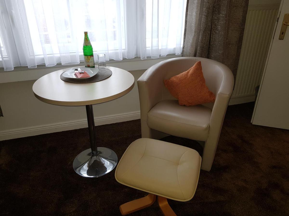 Villa Zur Schoenen Aussicht Bad Salzuflen Bagian luar foto